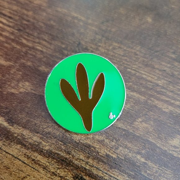 Disney Pin - Wilderness Explorer Badge Bundle (Up) - Picture 3 of 4